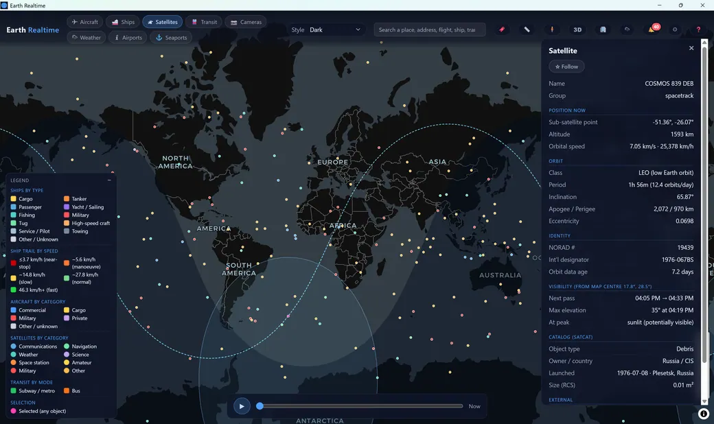 Satellite detail panel showing orbit data and next visible pass